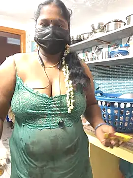 bakyasree143 online show from 10/14/25, 12:55