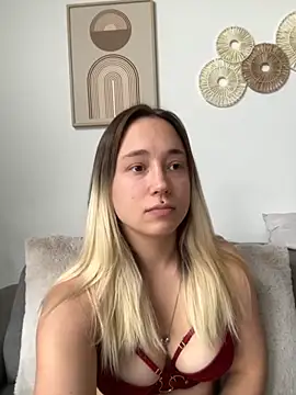 Snapshot of stelli_99 chatting on 12/03/25, 09:40 stelli 99 online show from 12/03/25, 09:40