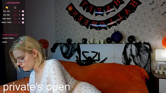 Brittney Shaw online show from 10/26/25, 04:13