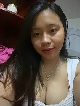 Snapshot of maianhcute chatting on 09/23/25, 01:47 maianhcute online show from 09/23/25, 01:47