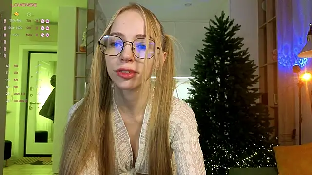 BritaKiss online show from 11/18/25, 02:17