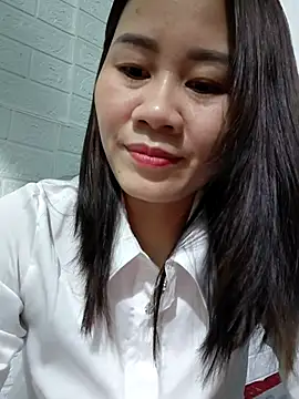 Singlemom69x online show from 11/01/25, 02:08