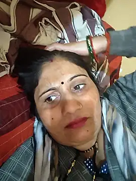 Snapshot of Rakhi99x chatting on 10/24/25, 02:57 Rakhi99x online show from 10/24/25, 02:57