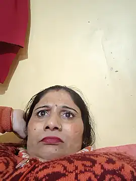 Snapshot of Rakhi99x chatting on 11/11/25, 01:44 Rakhi99x online show from 11/11/25, 01:44