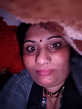 Snapshot of Rakhi99x chatting on 11/15/25, 01:25 Rakhi99x online show from 11/15/25, 01:25