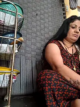 Snapshot of Rakhi99x chatting on 11/19/25, 09:09 Rakhi99x online show from 11/19/25, 09:09