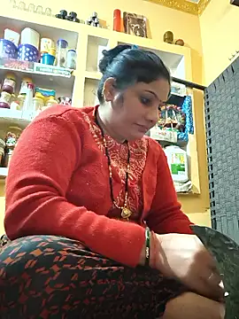 Snapshot of Rakhi99x chatting on 11/26/25, 02:23 Rakhi99x online show from 11/26/25, 02:23