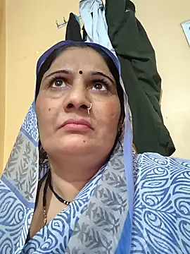 Snapshot of Rakhi99x chatting on 11/26/25, 03:13 Rakhi99x online show from 11/26/25, 03:13