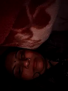 Snapshot of Rakhi99x chatting on 12/04/25, 12:31 Rakhi99x online show from 12/04/25, 12:31