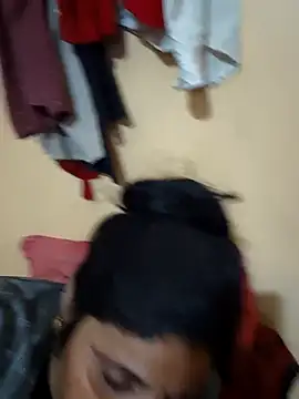 Snapshot of Rakhi99x chatting on 12/04/25, 02:26 Rakhi99x online show from 12/04/25, 02:26