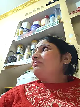 Snapshot of Rakhi99x chatting on 12/19/25, 04:14 Rakhi99x online show from 12/19/25, 04:14