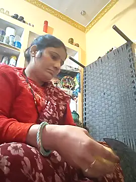 Snapshot of Rakhi99x chatting on 02/04/26, 04:29 Rakhi99x online show from 02/04/26, 04:29