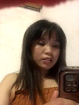 Snapshot of Ngoc-bbi chatting on 09/10/25, 04:07 Ngoc-bbi online show from 09/10/25, 04:07