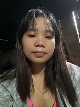 Ngoc-bbi online show from 10/24/25, 04:31