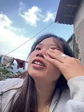 Ngoc-bbi online show from 12/21/25, 01:57