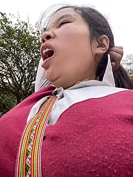 Ngoc-bbi online show from 12/22/25, 05:59