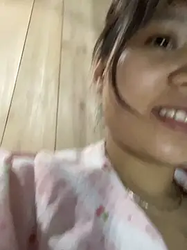 Ngoc-bbi online show from 04/07/26, 01:44