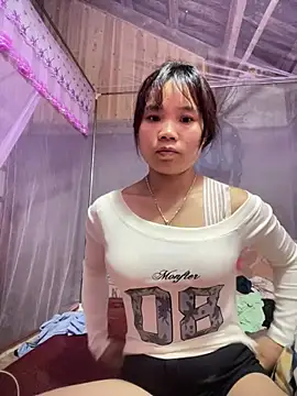 Snapshot of Ngoc-bbi chatting on 05/10/26, 01:38 Ngoc-bbi online show from 05/10/26, 01:38