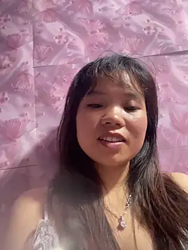 Snapshot of Ngoc-bbi chatting on 05/17/26, 12:19 Ngoc-bbi online show from 05/17/26, 12:19
