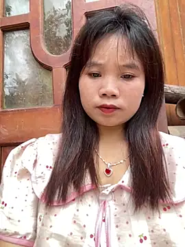 Snapshot of Ngoc-bbi chatting on 06/25/26, 07:46 Ngoc-bbi online show from 06/25/26, 07:46
