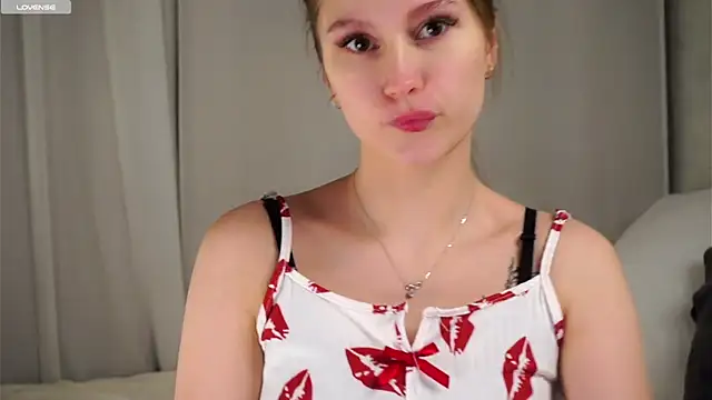 MelaniSeiver online show from 01/14/26, 01:11