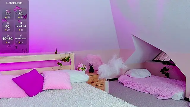 Liann Stark online show from 12/18/25, 06:52