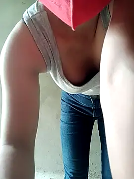 Snapshot of vera9986 chatting on 07/02/26, 03:56 vera9986 online show from 07/02/26, 03:56