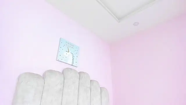 Snapshot of paula_cosio chatting on 09/25/25, 03:16 paula cosio online show from 09/25/25, 03:16