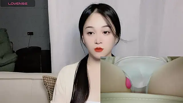 woaiqinqin online show from 09/28/25, 04:23