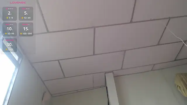 Juliethserna online show from 09/19/25, 03:34