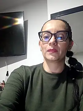 sarita star online show from 10/28/25, 02:04