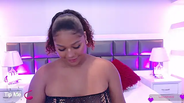 LennaEvans online show from 09/27/25, 01:05