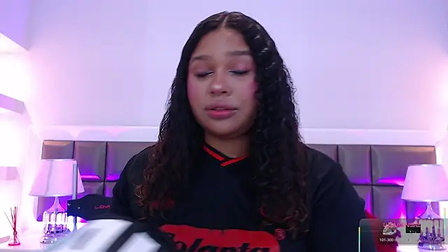 LennaEvans online show from 11/07/25, 12:49