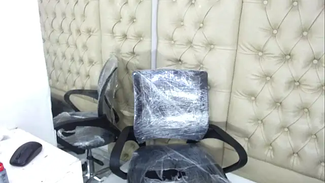 JessicaHott01 online show from 11/11/25, 07:36