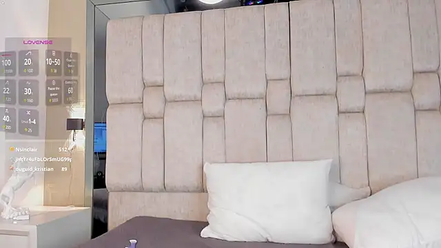 REINA ADAHARA online show from 03/30/26, 08:37