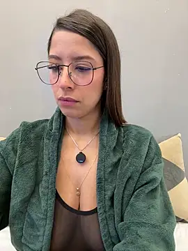 luvely online show from 04/18/26, 08:20