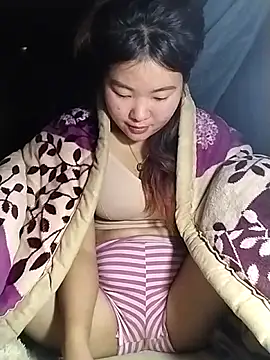 lylylove online show from 02/10/26, 02:15