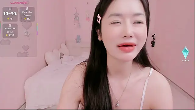 Snapshot of strawberry-ni chatting on 09/24/25, 05:00 strawberry-ni online show from 09/24/25, 05:00