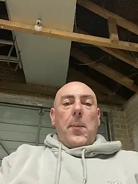 Snapshot of Richmcgee chatting on 03/15/26, 08:15 Richmcgee online show from 03/15/26, 08:15