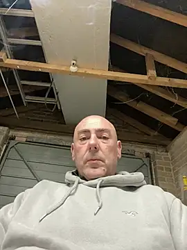 Snapshot of Richmcgee chatting on 03/16/26, 08:13 Richmcgee online show from 03/16/26, 08:13