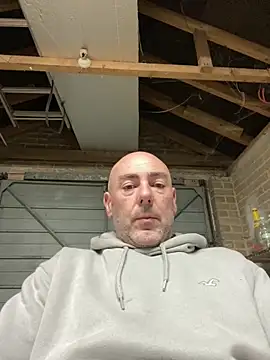 Snapshot of Richmcgee chatting on 03/22/26, 08:23 Richmcgee online show from 03/22/26, 08:23