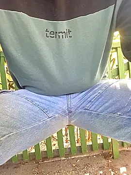 Snapshot of ZeoNVi chatting on 04/14/26, 03:01 ZeoNVi online show from 04/14/26, 03:01