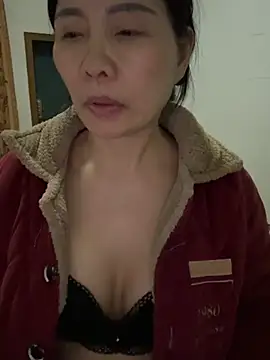 xiiuuff18 online show from 02/01/26, 12:04