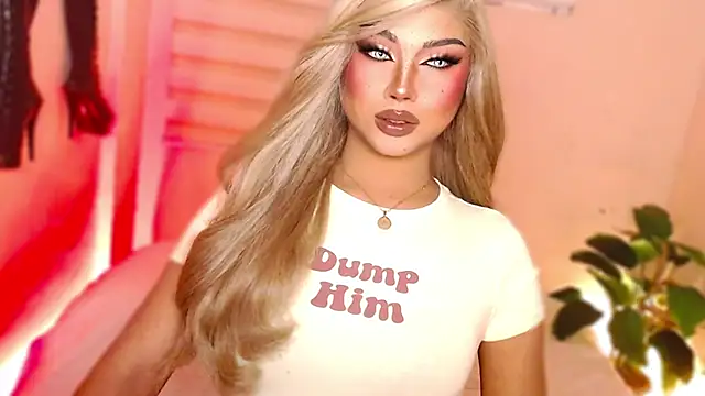 MissRumi Hunter online show from 12/14/25, 02:17