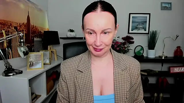 Velvet Jasmine online show from 09/19/25, 05:31