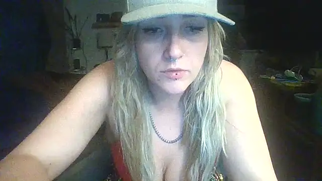 Snapshot of cutiekayls chatting on 06/30/26, 06:14 cutiekayls online show from 06/30/26, 06:14