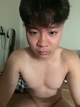 anhduc2k555 online show from 02/05/26, 02:11