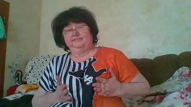 MilaSky5303 online show from 12/17/25, 10:32