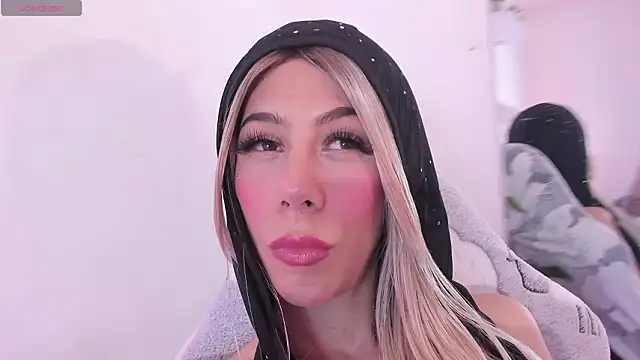 Darlyn tenderhot   online show from 02/01/26, 12:53