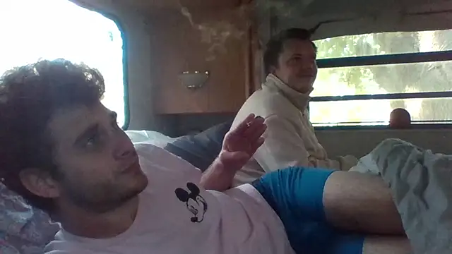 Snapshot of DeafGuyProud389 chatting on 09/10/25, 06:19 DeafGuyProud389 online show from 09/10/25, 06:19